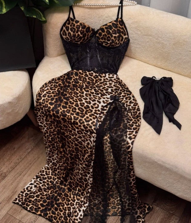 دريس تايجر مزود بدانتيل من عند البطن