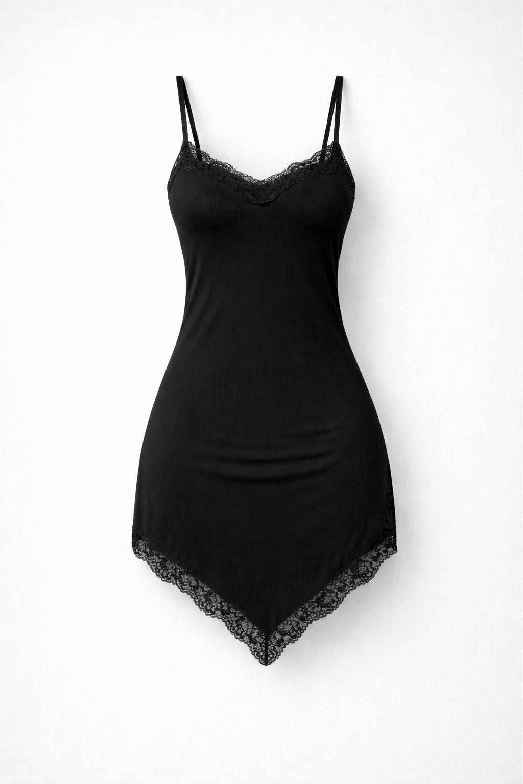 كاش قصير مزود بالدانتيل