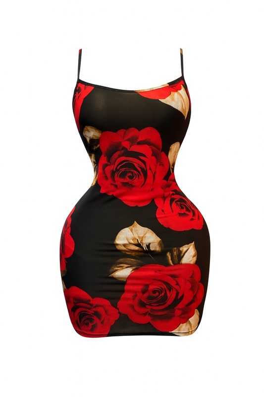 فستان قصير مزود بقصه من علي الصدر بطبعه الورد