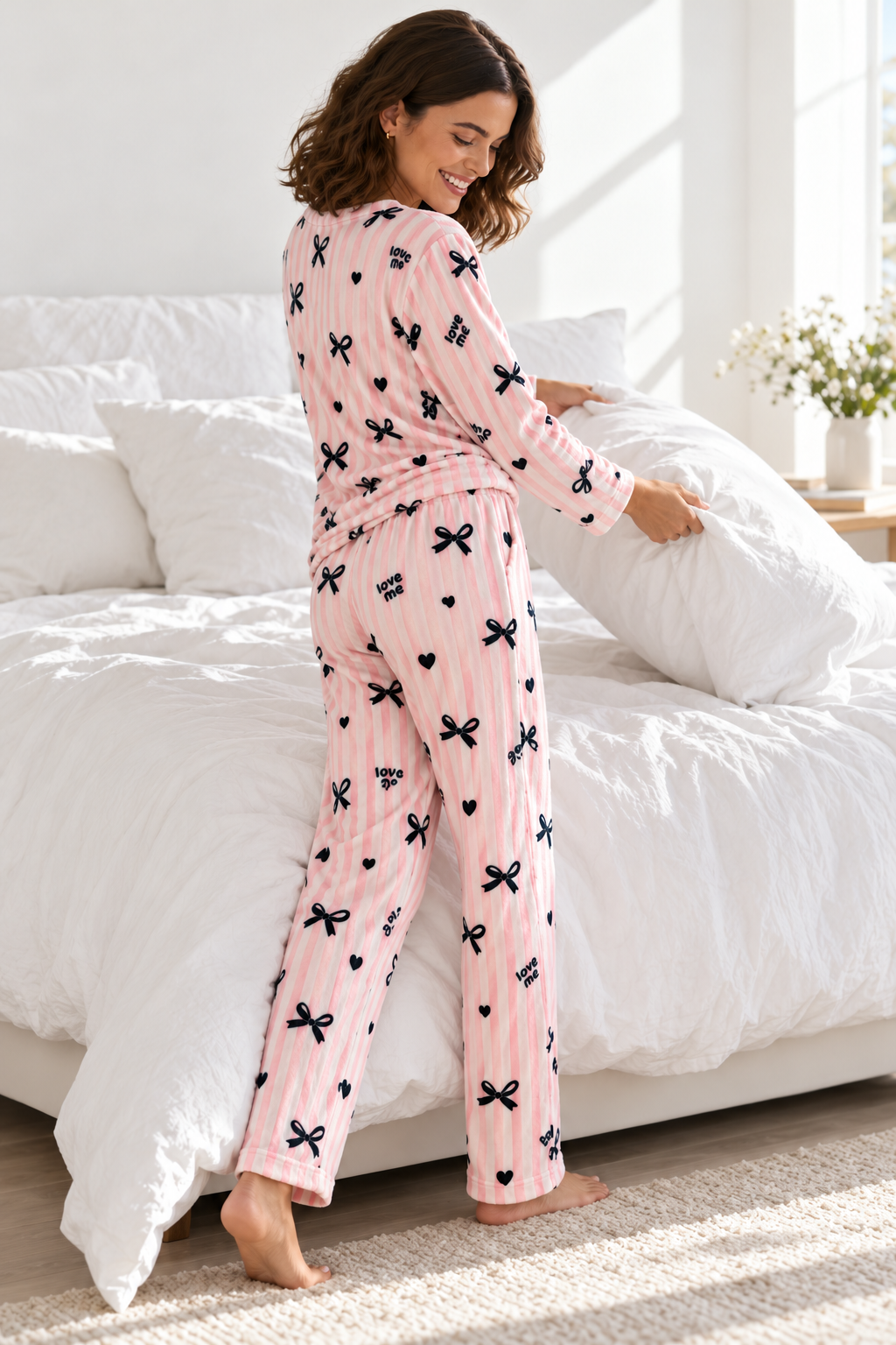 2-Piece Winter Striped Pajama Set with Bow Print