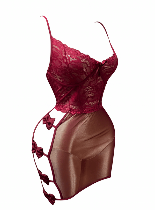 لانجيري قصير مزود بفيونكات من الجانب