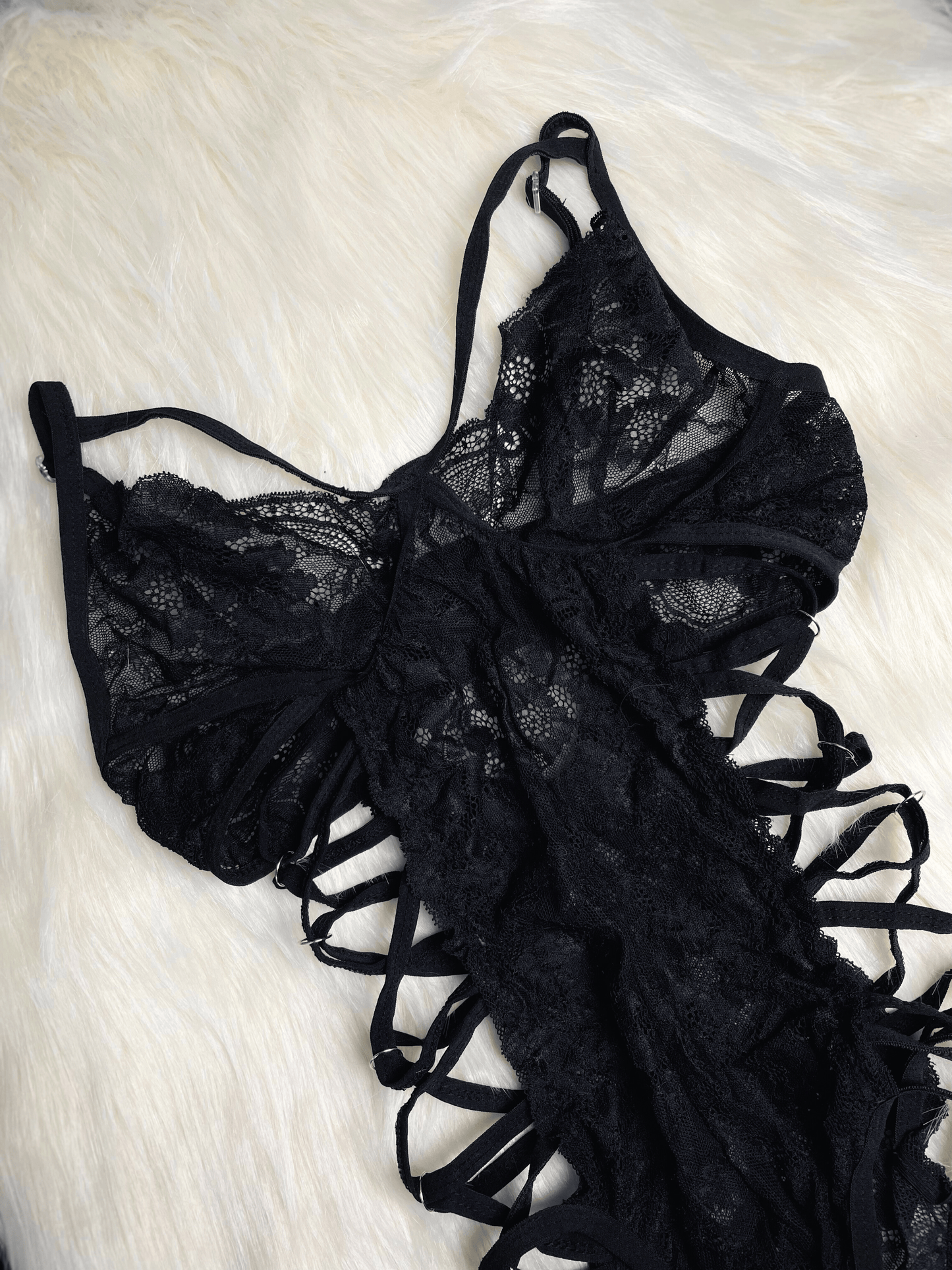 بيبي دول مزود بفتحات من الجناب