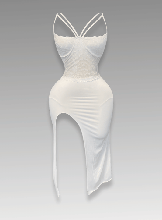 لانجيري طويل مزود بدانتيل من عند البطن