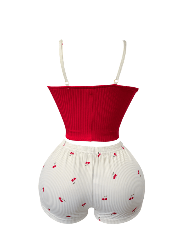 ببجامة شورت بطابعه الكريز