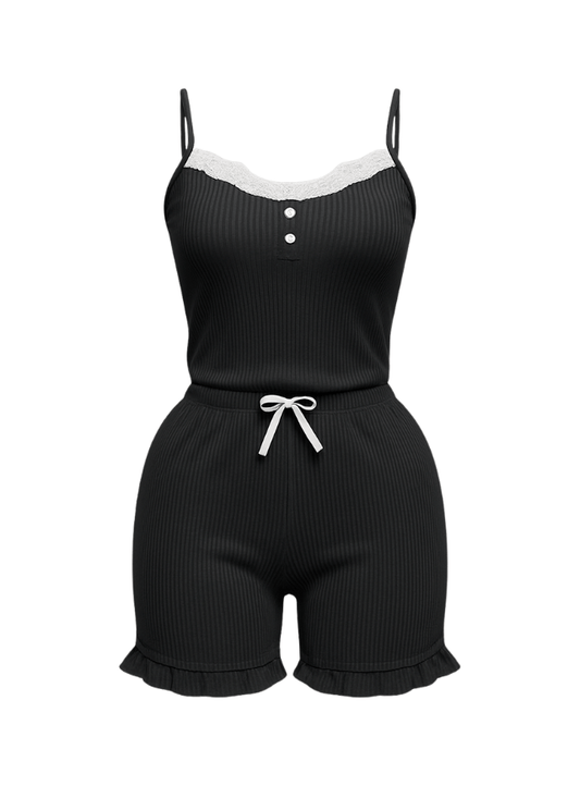 بيجامة شورت مزوده بأزرار وهميه من عند الصدر