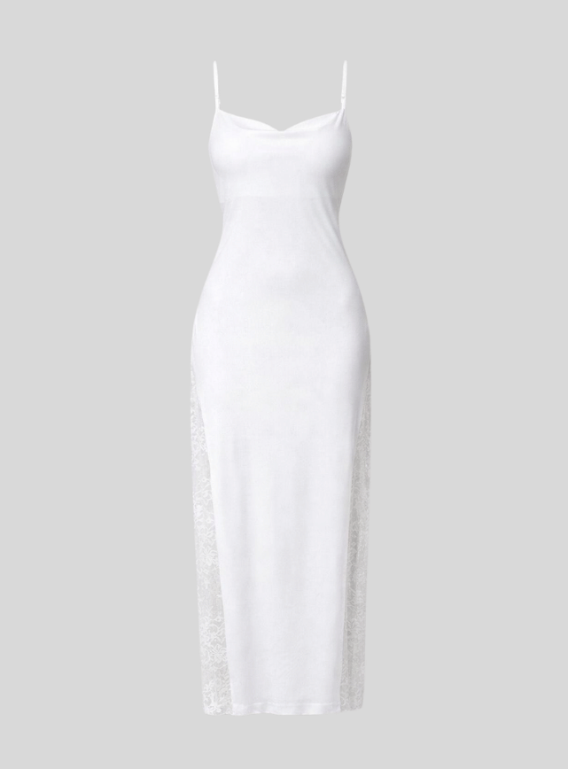 لانجيري ابيض مزود بروب طويل