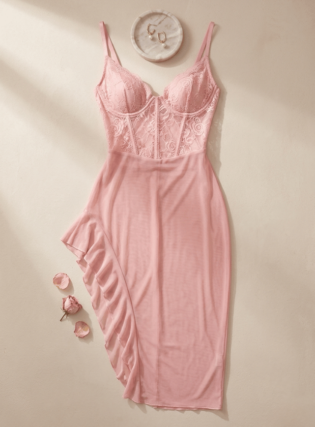 لانجيري طويل مزود بقصه من الجنب