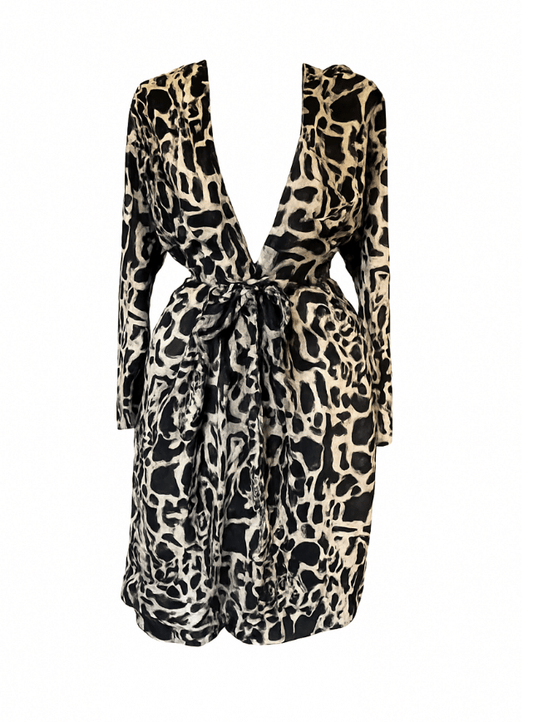 روب شتوي قطيفه بطابعه التايجر