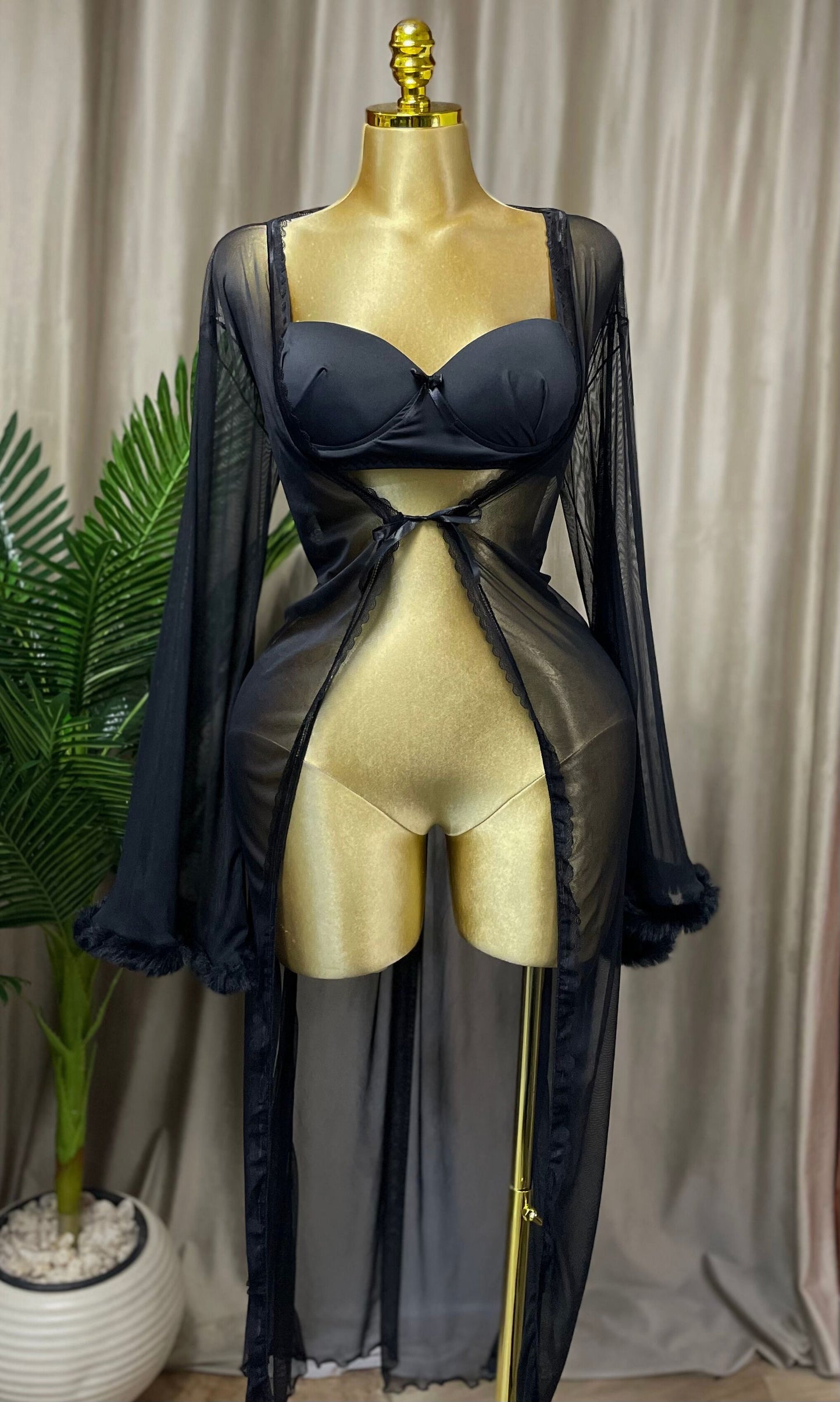 روب طويل شفاف مزود ب برا