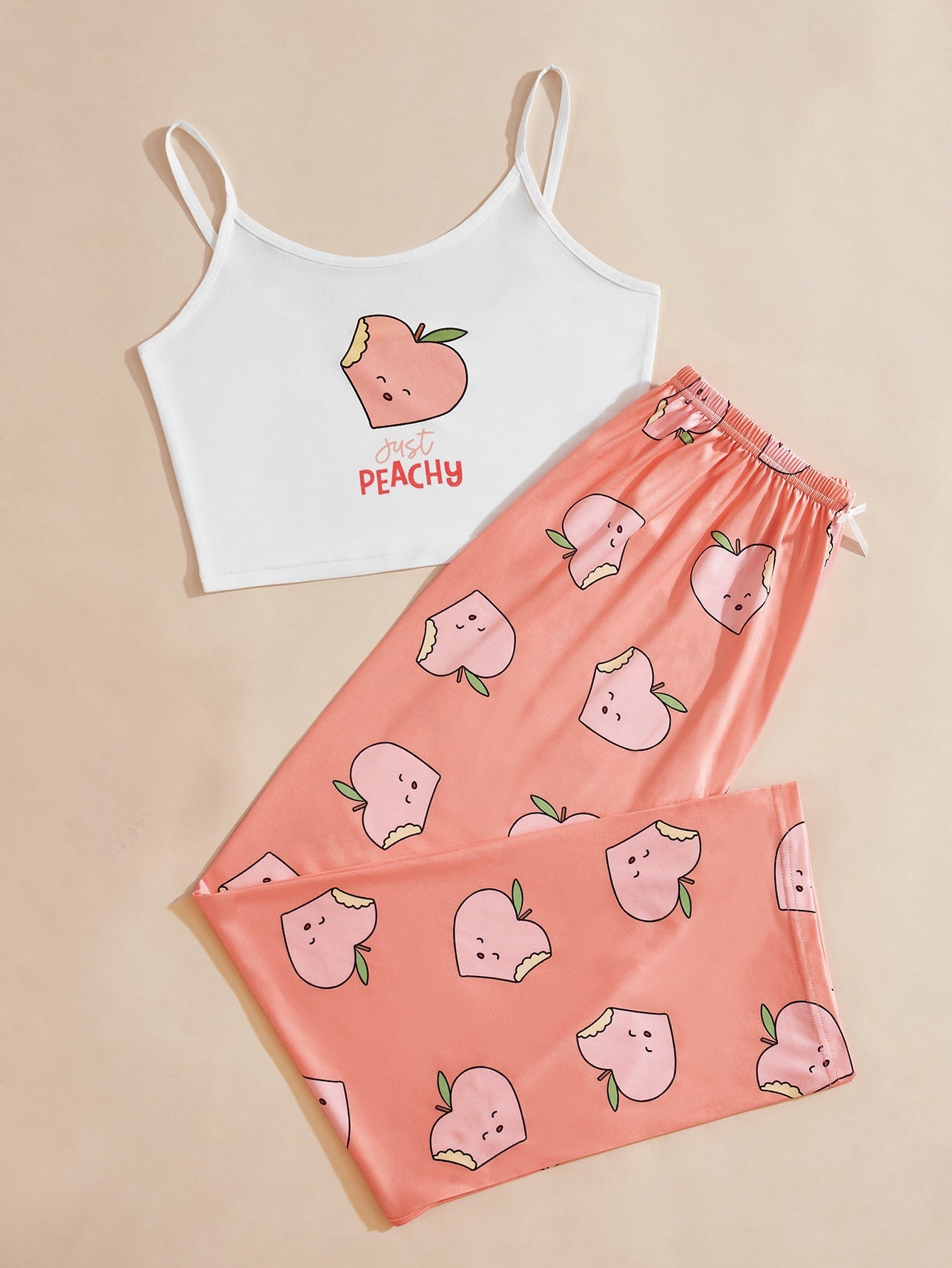 بيجامه بحماله رفيعه بطبعه الخوخ